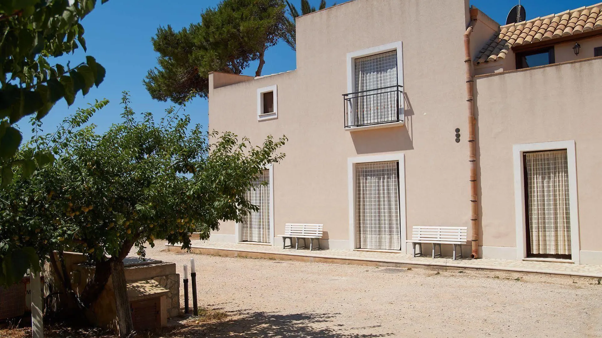 Casolare Nelle Saline Bed & Breakfast Torre Nubia 3*,